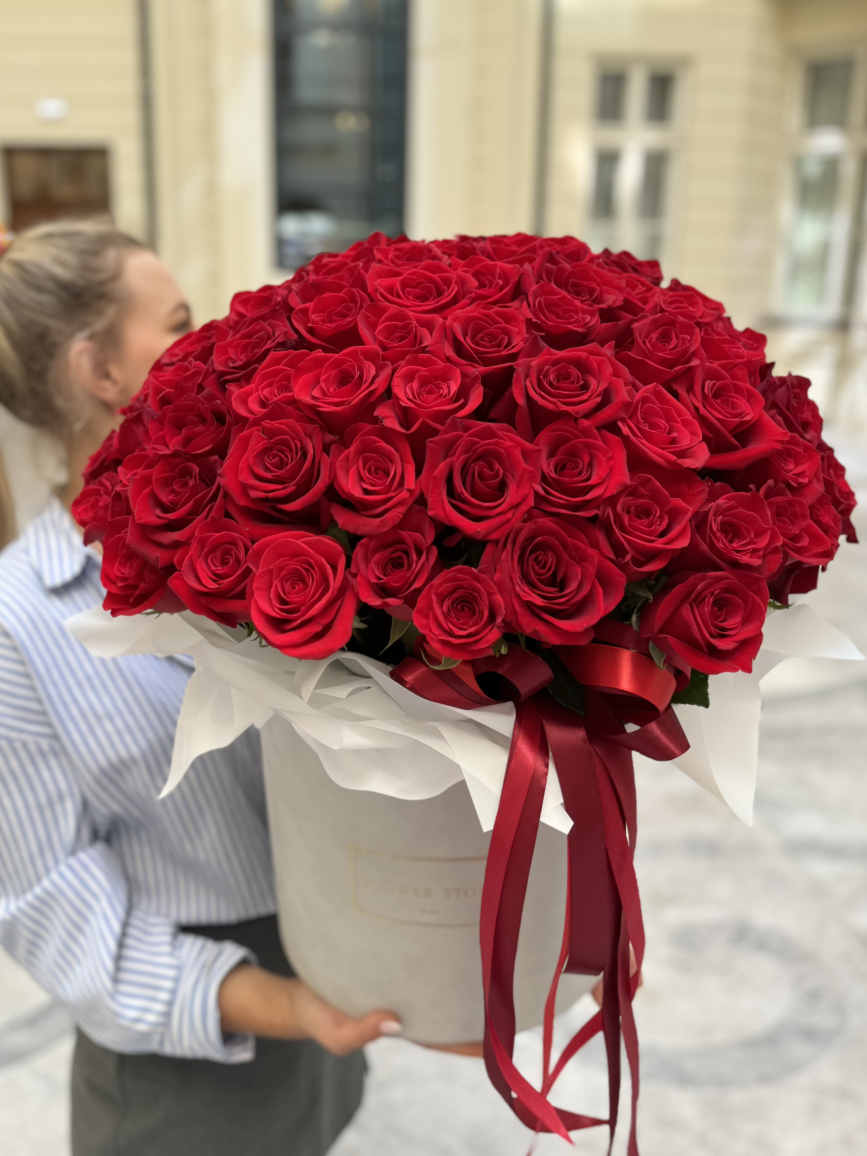 101 czerwonych róż Love