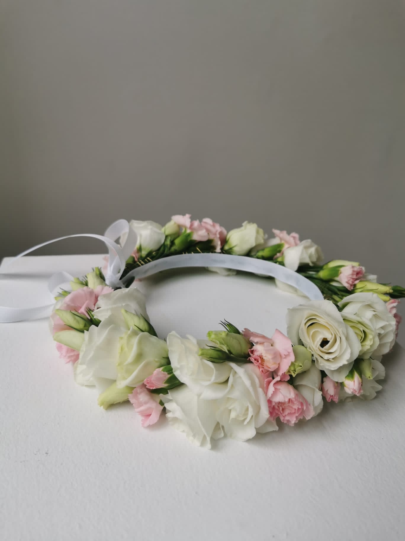 Wianek na głowę NO4- kwiaty żywe