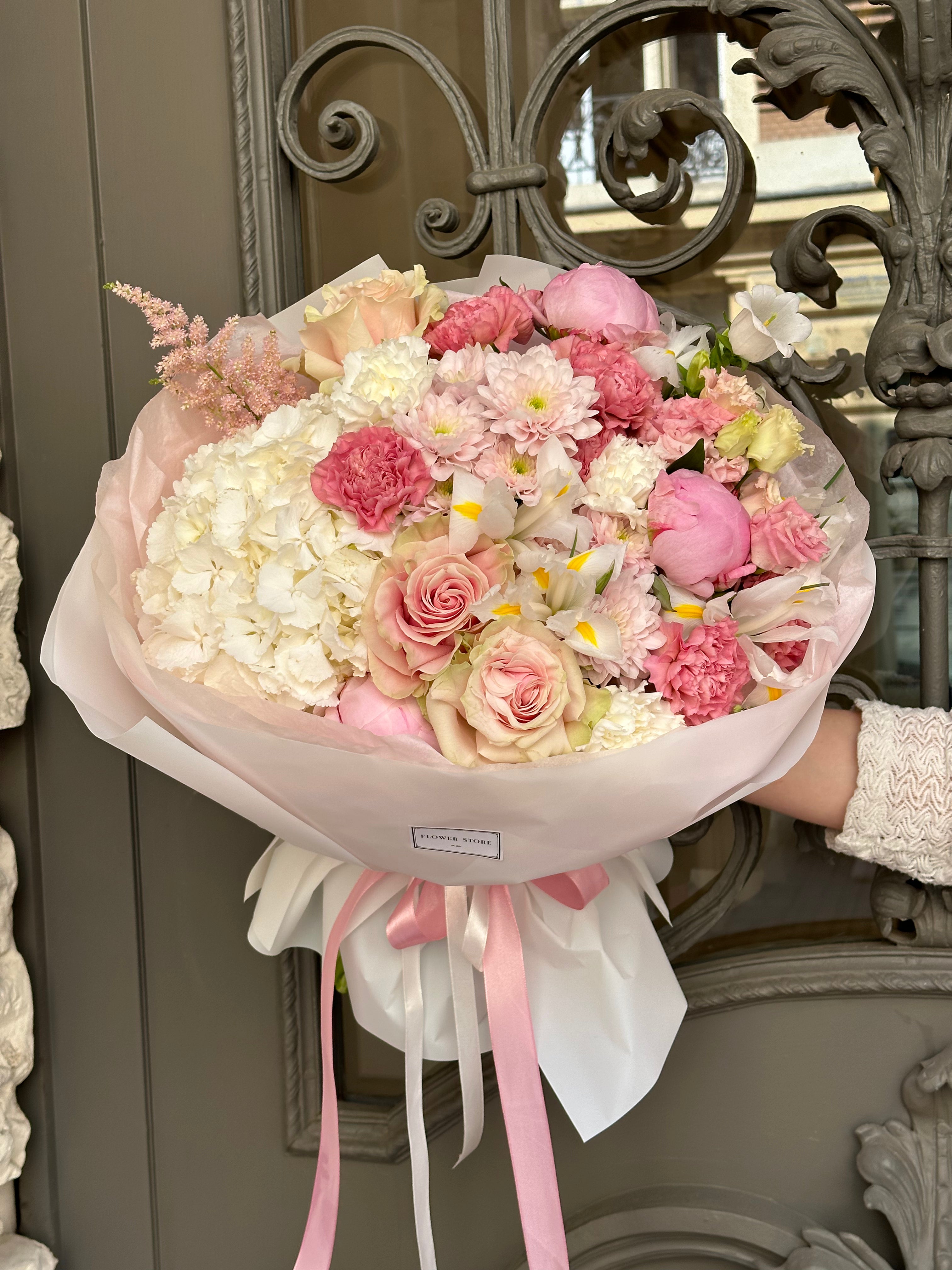 Bukiet kwiatów Pudrowa Fantazja