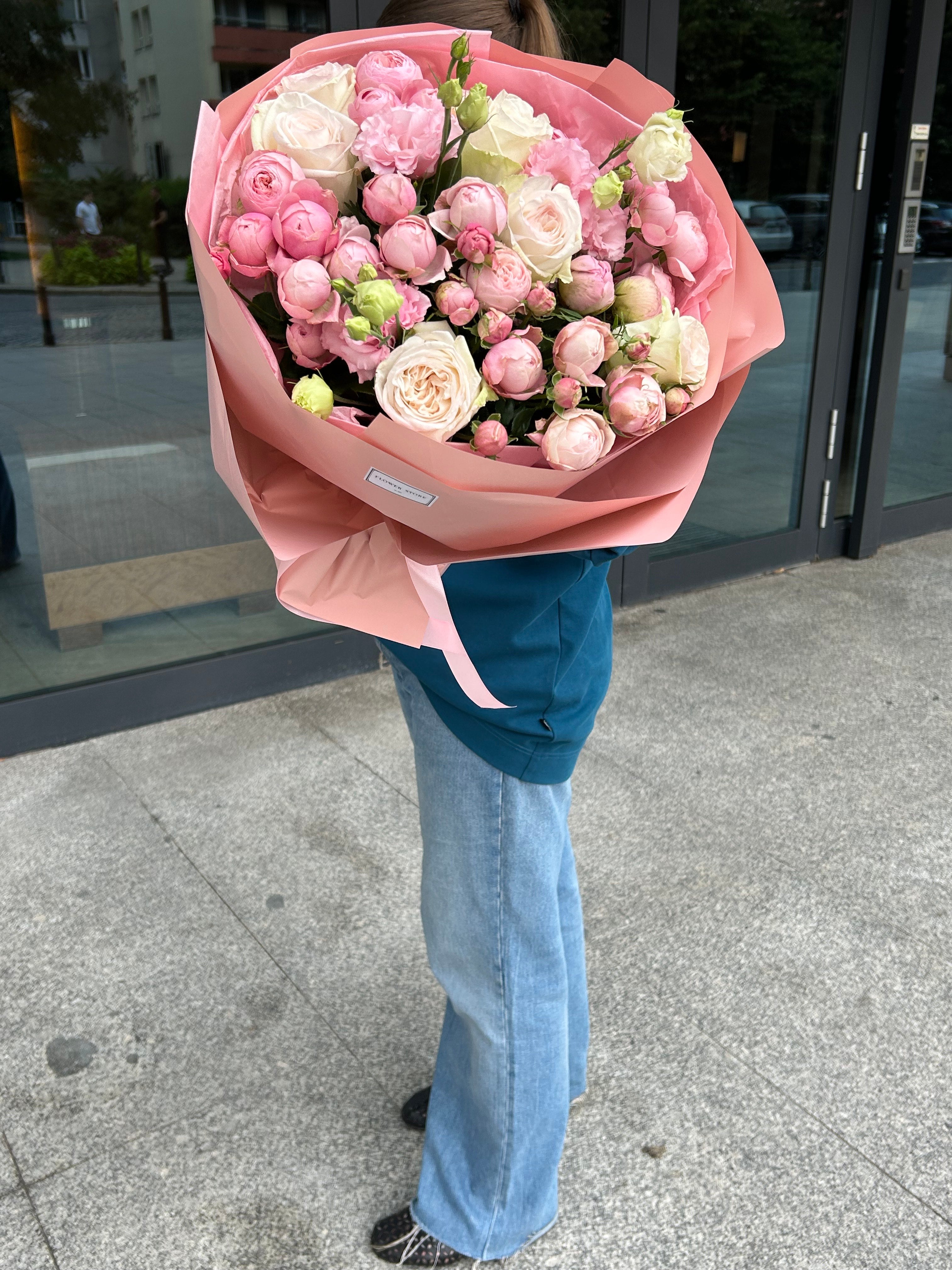 Bukiet kwiatów Classy Blush