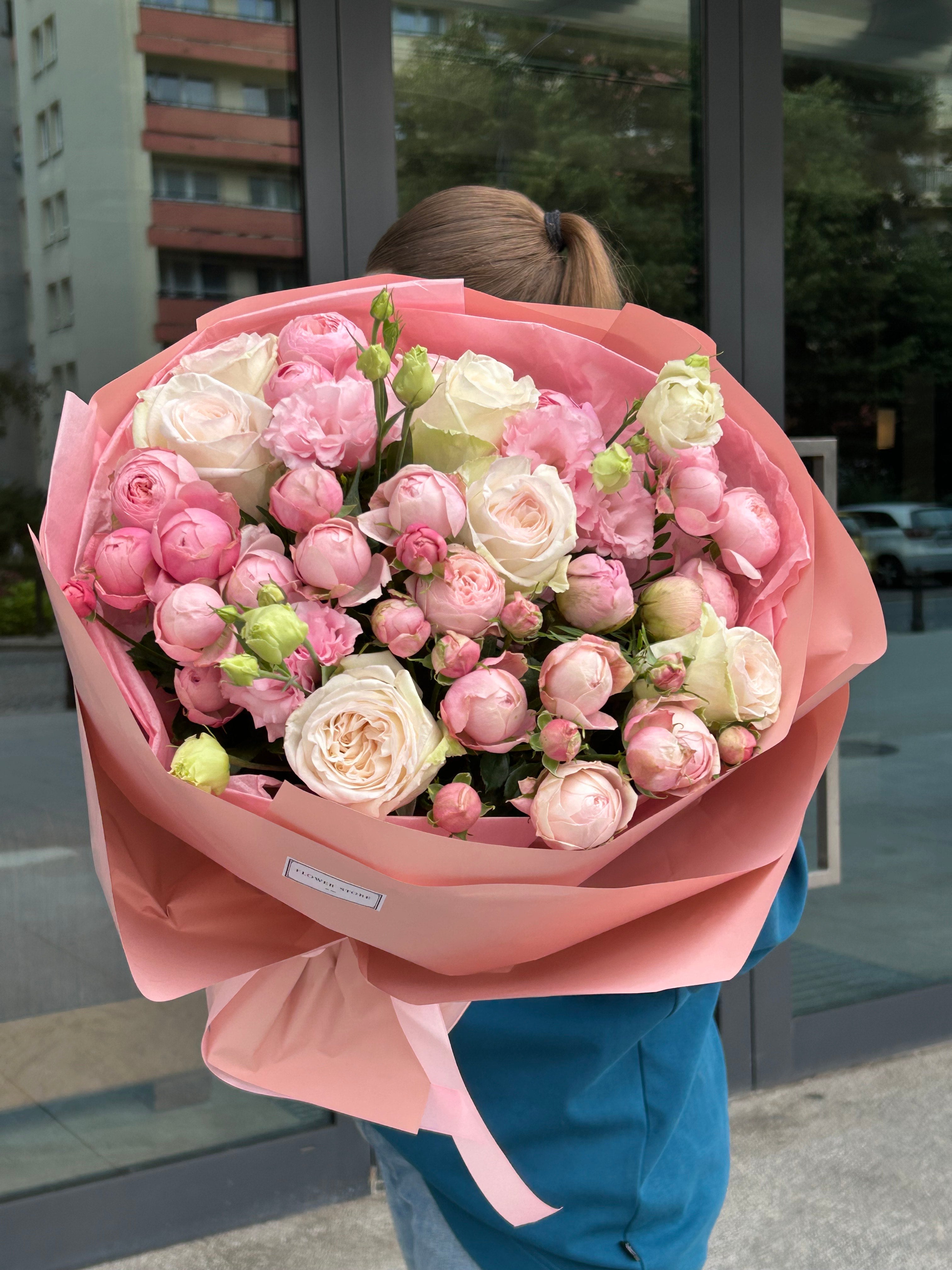 Bukiet kwiatów Classy Blush