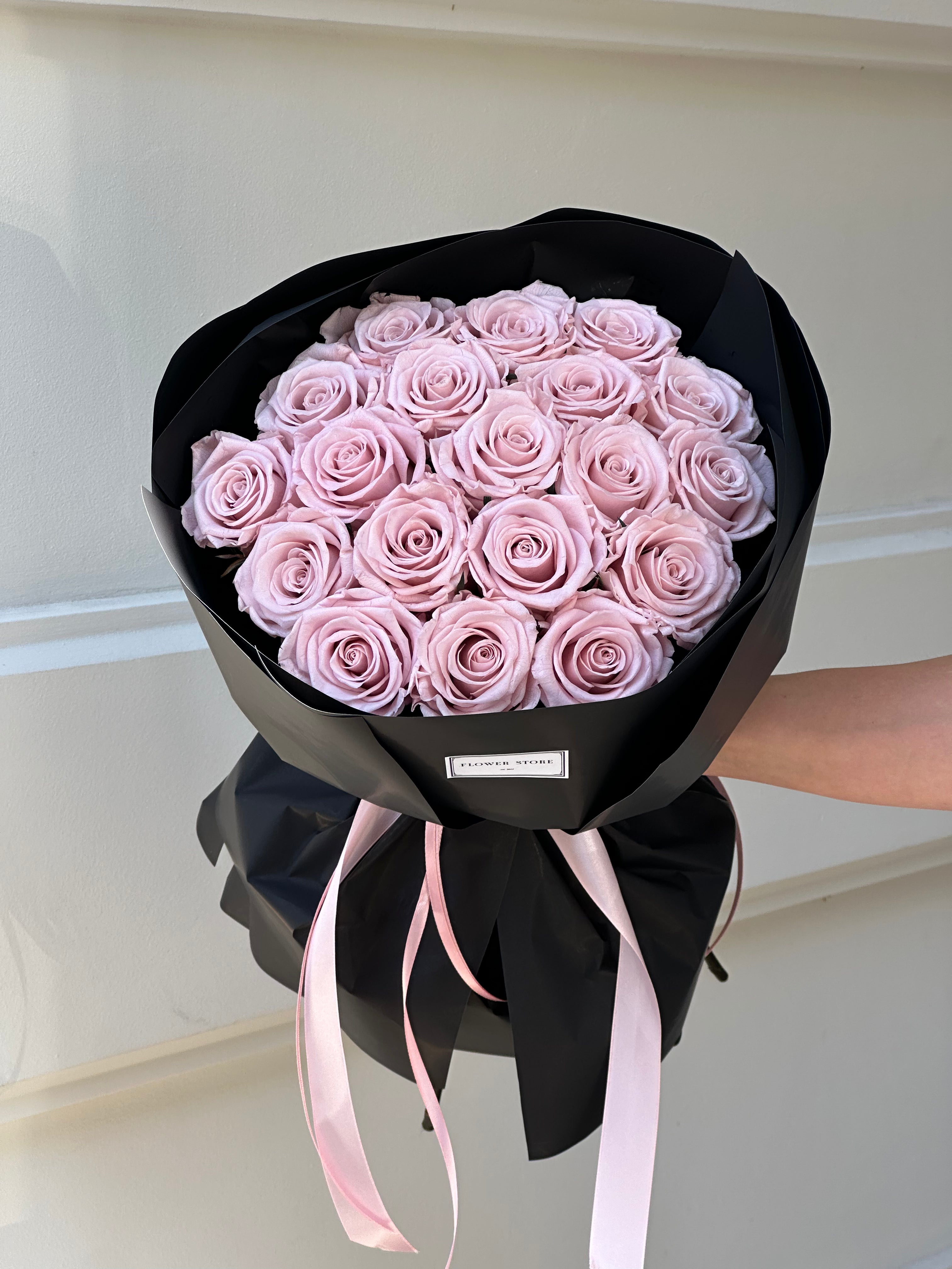 Bukiet z wiecznych różowych róż