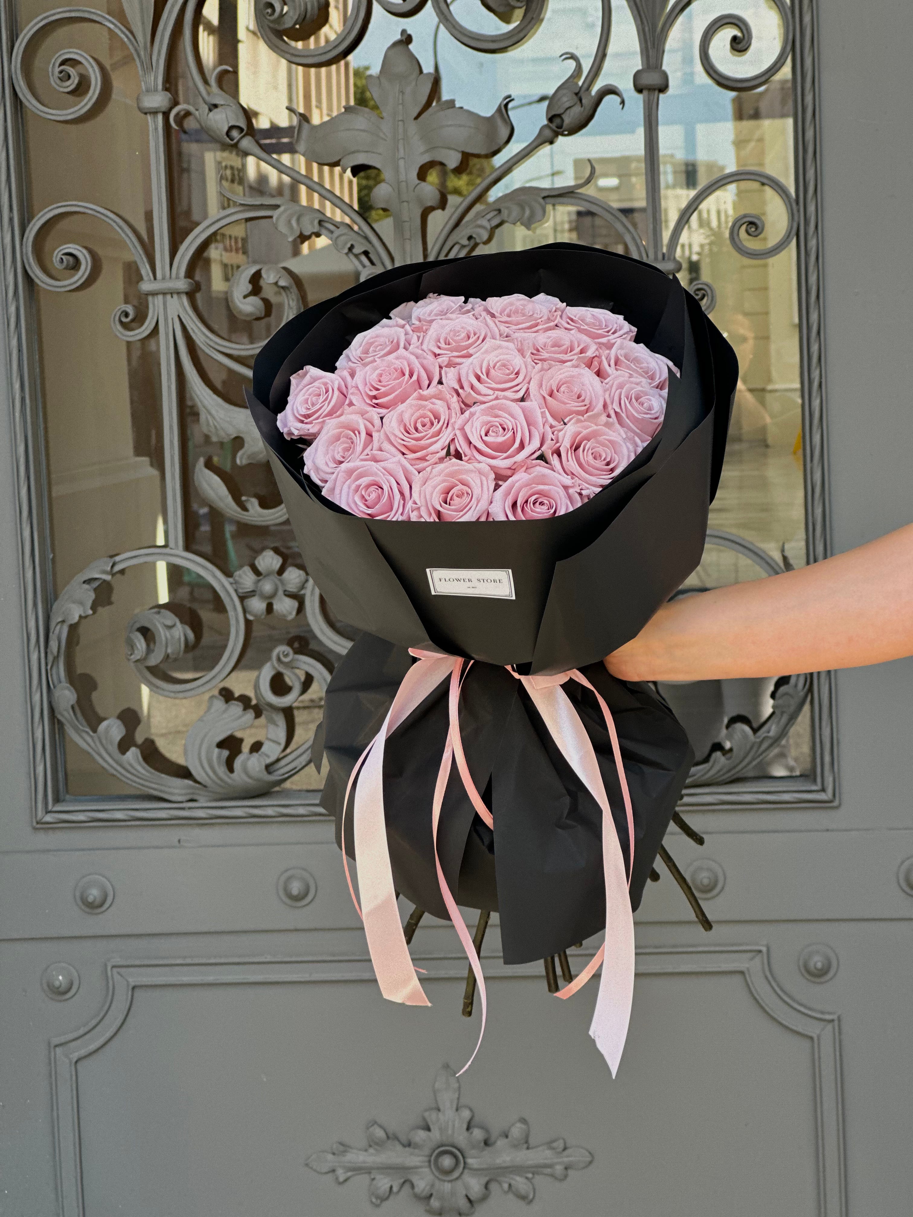 Bukiet z wiecznych różowych róż