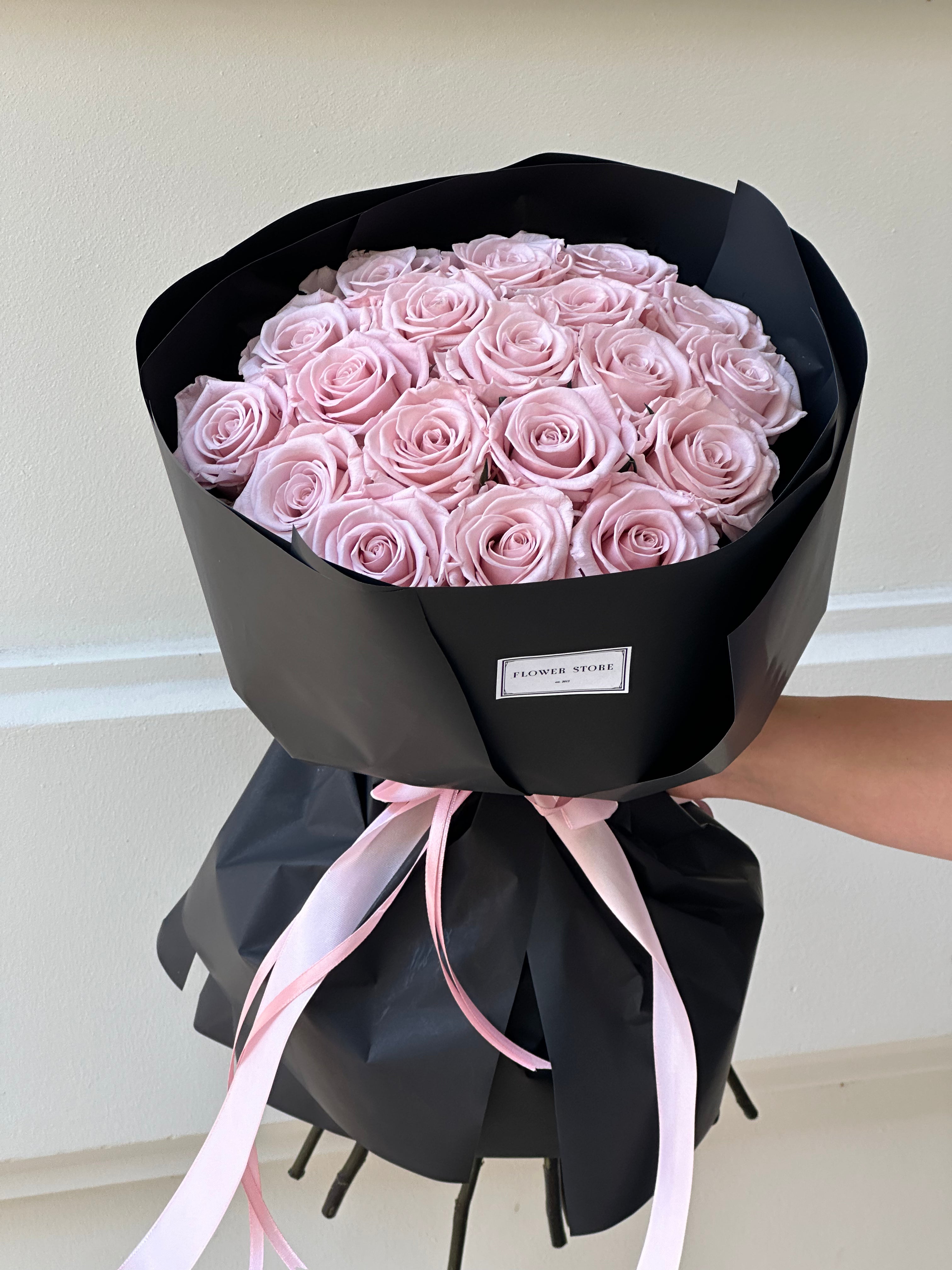 Bukiet z wiecznych różowych róż