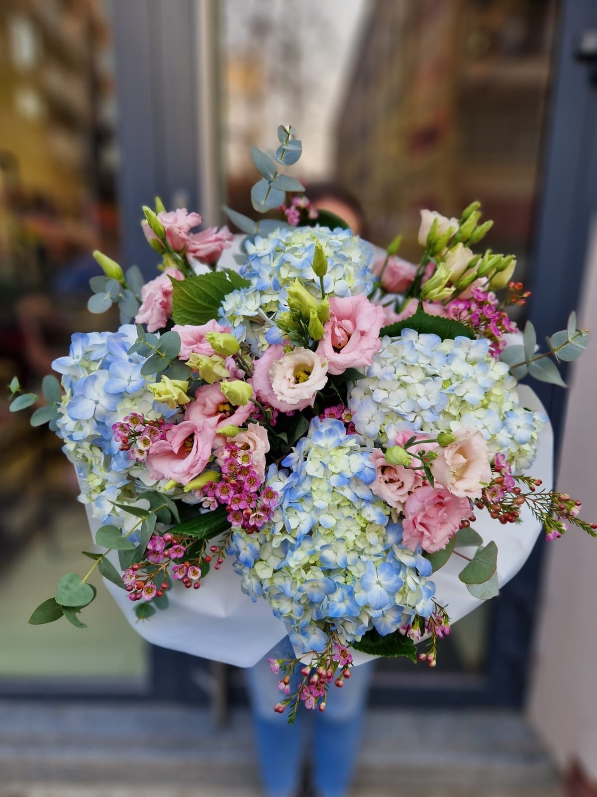 Sexy Pink N Blue Flower Bouquet