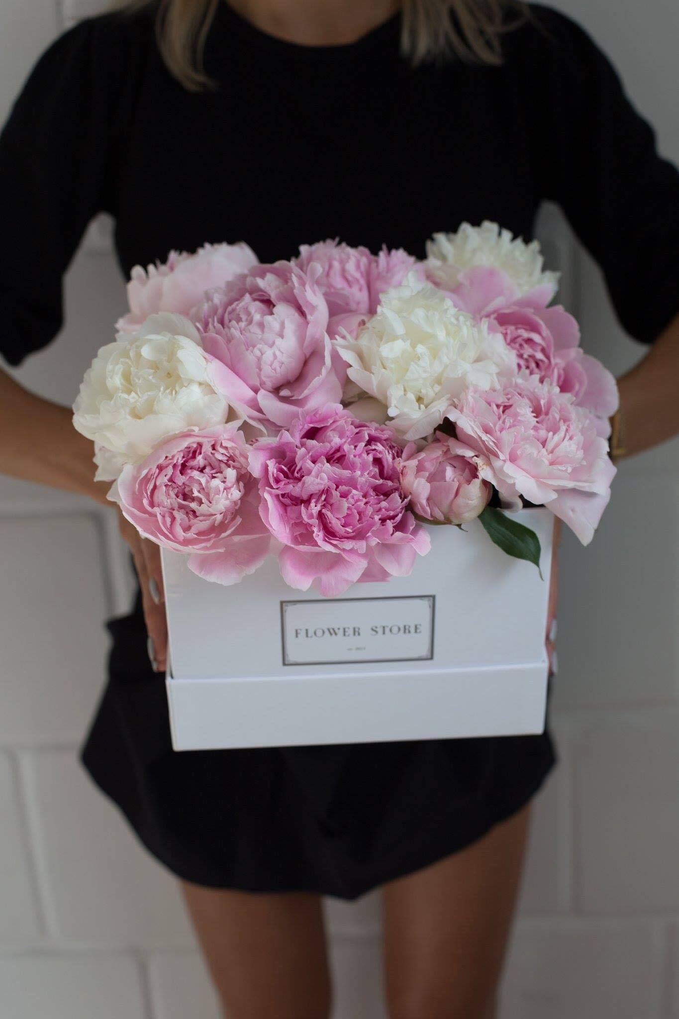 Flowerbox z peoniami - kwiaty żywe